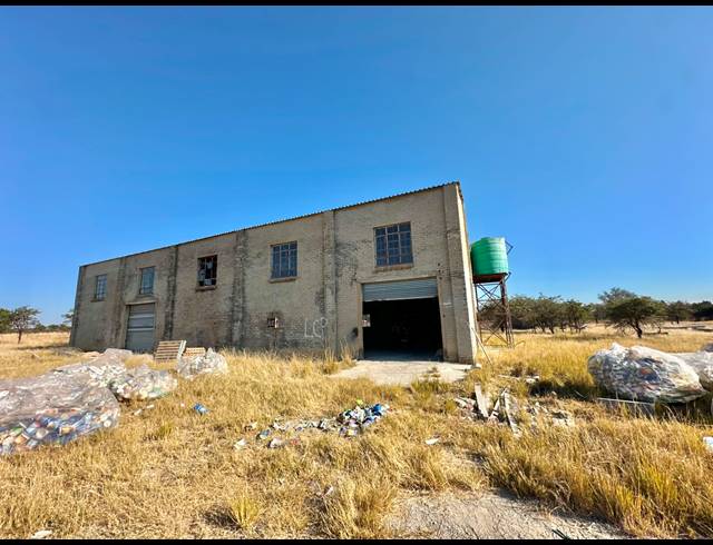 8.50HA SMALLHOLDING FOR SALE IN MYNGENOEGEN AH